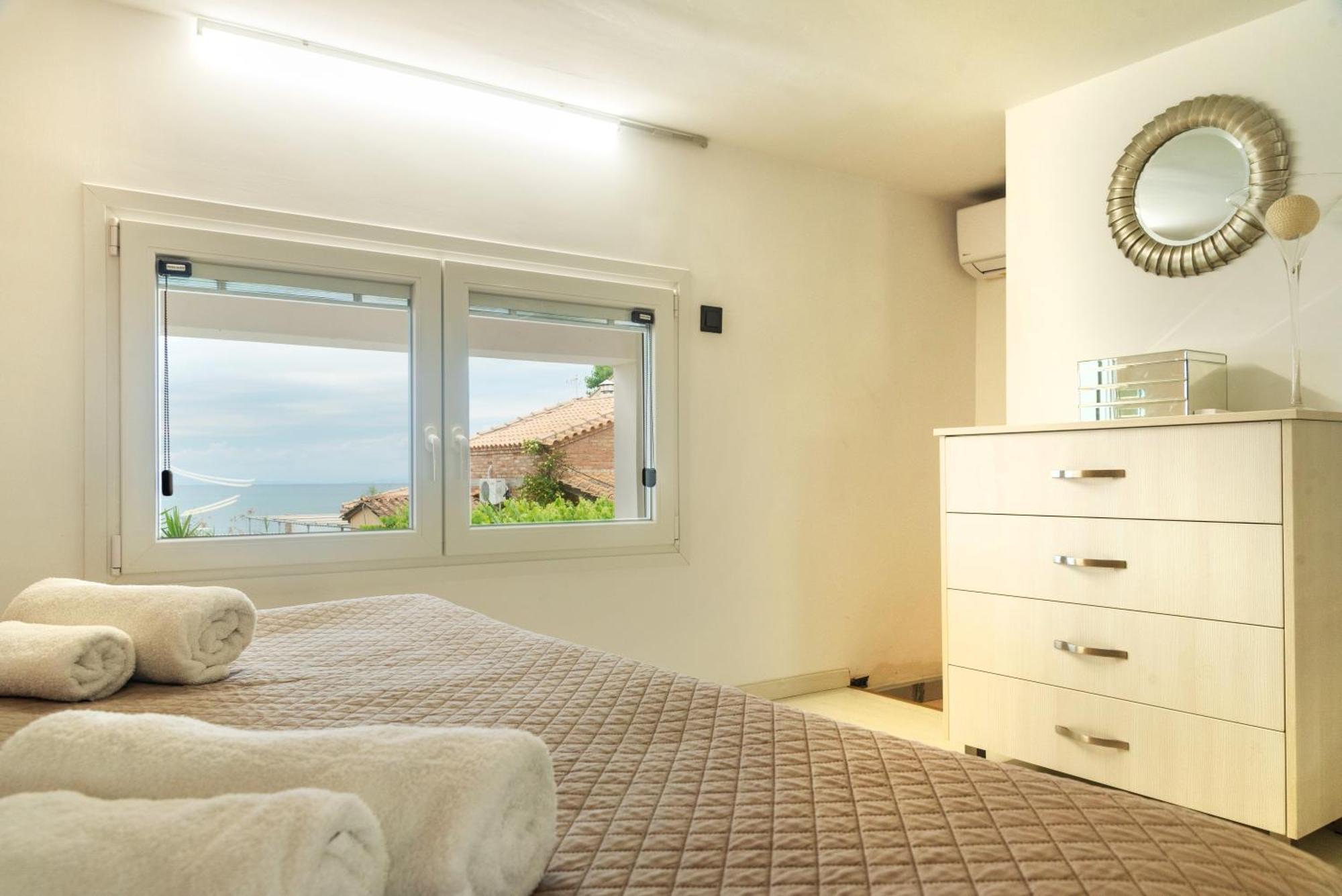 Victoria'S Suites Corfu Lefkimmi  Exteriör bild